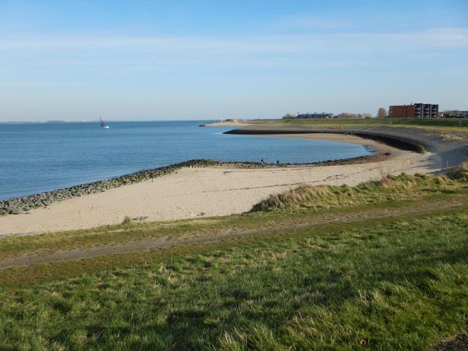 Comfortabel En Gezellig Vakantiehuis Bij Het Strand Wemeldinge Exteriér fotografie